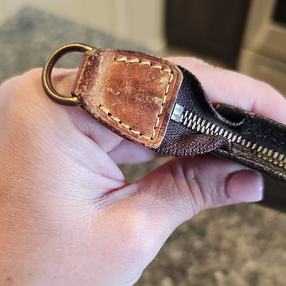 Vintage Louis Vuitton Brown and Tan Monogram Pouch - Picture 6 of 15